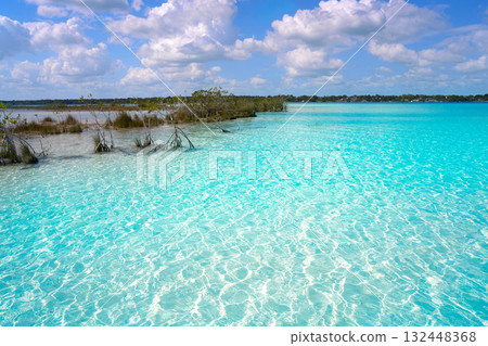 Laguna de Bacalar Lagoon in Mayan Mexico 132448368