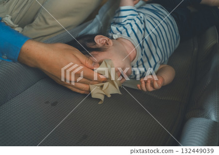 baby, infant, baby boy 132449039