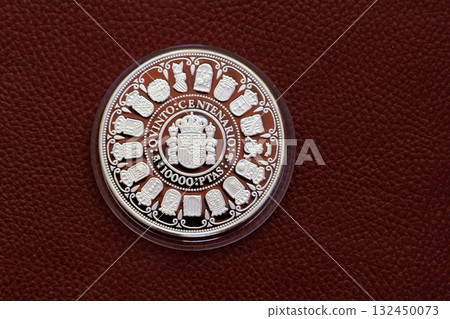 fifth centenary ten thousand pesetas spain coin 132450073
