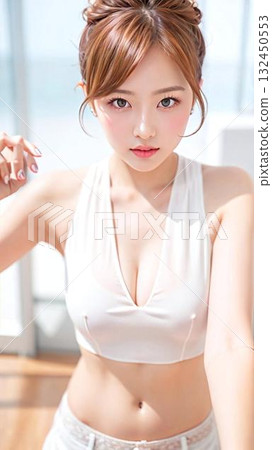 年輕女子伸展雙臂 132450553