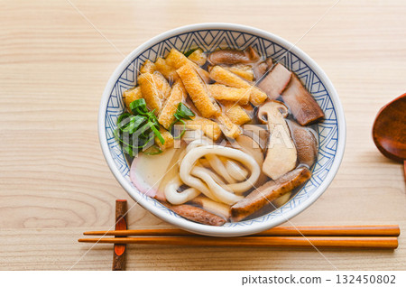 蘑菇烏冬面 蘑菇烏冬面 132450802