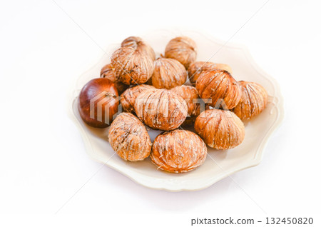 Peeled chestnuts 132450820