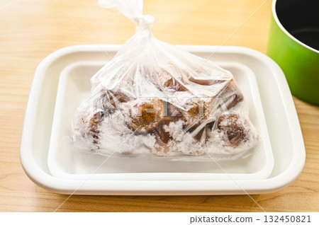 Fresh frozen chestnuts Fresh frozen chestnuts 132450821