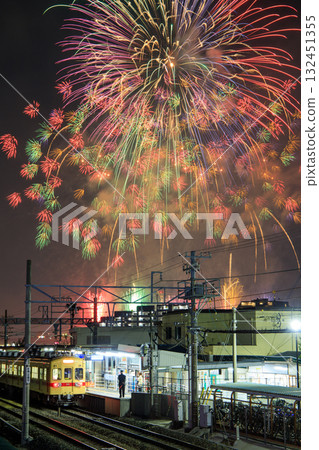 東區煙火大會和西鐵600系列車（西日本鐵道） 132451355