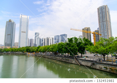 中國四川成都美麗的城市景觀 中國四川成都美麗的城市景觀 132451981