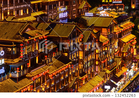 中國重慶洪崖洞的美麗夜景 132452263