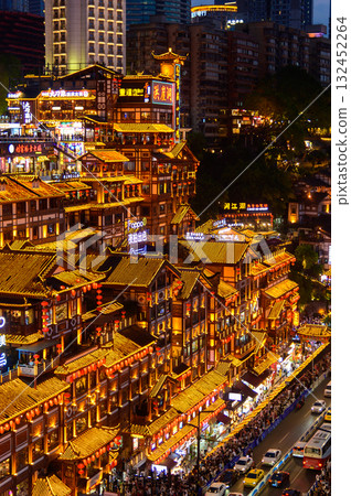 中國重慶洪崖洞的美麗夜景 132452264