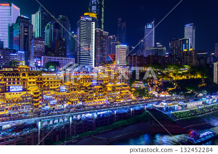 A beautiful night view of Hongyadong in Chongqing, China 132452284