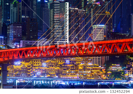 中國重慶洪崖洞的美麗夜景 132452294