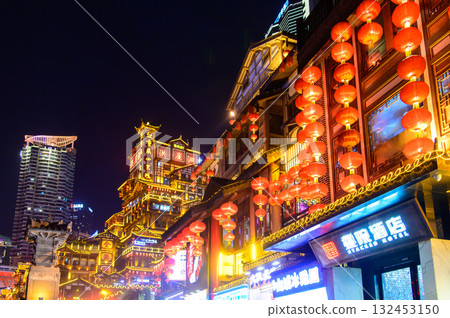中國重慶洪崖洞的美麗夜景 132453150
