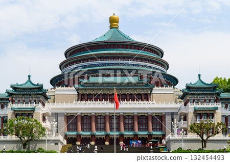 中國重慶人民大會堂的景色非常美麗 132454493
