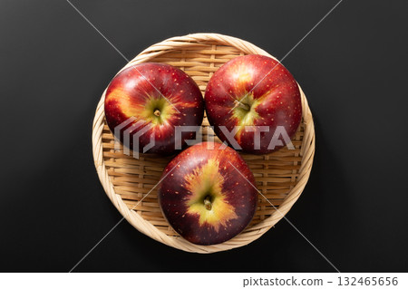 [Yamagata Prefecture Apples] Akiakari 132465656
