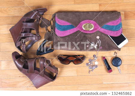 Handbag content 132465862