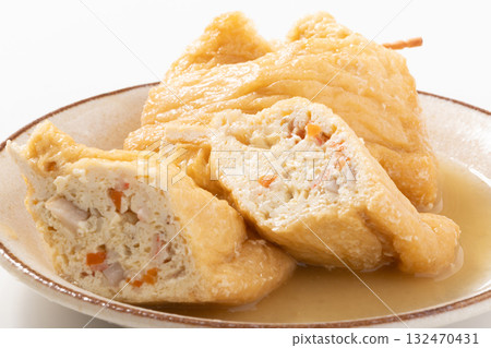 Tofu and vegetable wrapped in deep-fried tofu - Ganmo 132470431