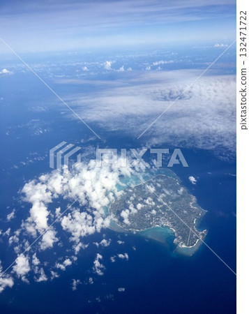 South island seen from an airplane 132471722