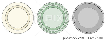 一組 3 個盤子，顏色各異 132472401