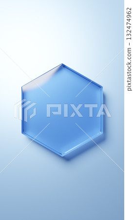 淺藍色背景上的藍色六角形玻璃。頂視圖。 3D（縱向）。 132474962