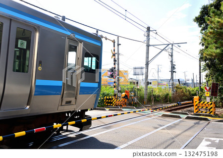 相模線列車通過寒川大門道口 132475198
