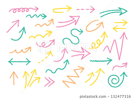 各種箭頭集，手繪線條圖，色彩鮮豔 132477316