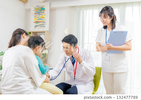 兒科醫生 132477789