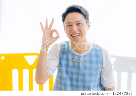 Male nursery teacher Male nursery teacher 132477855