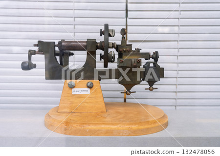 Vintage watch machine tools retro mechanical tools Vintage watch machine tools retro mechanical tools 132478056