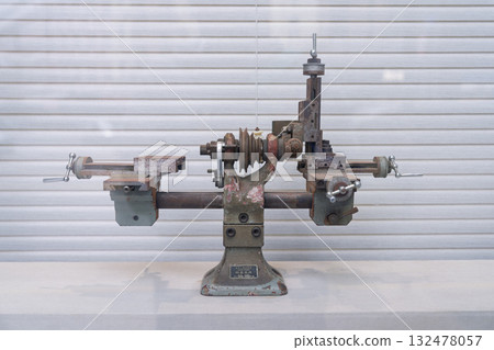 Vintage watch machine tools retro mechanical tools Vintage watch machine tools retro mechanical tools 132478057