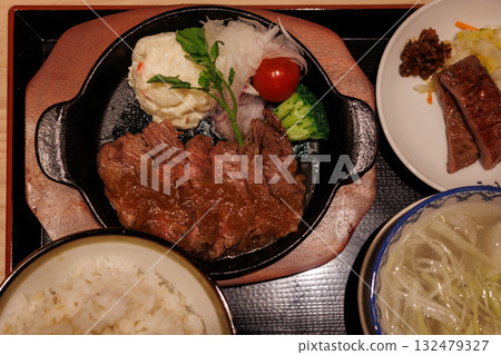 熟成牛腹肉牛排 132479327