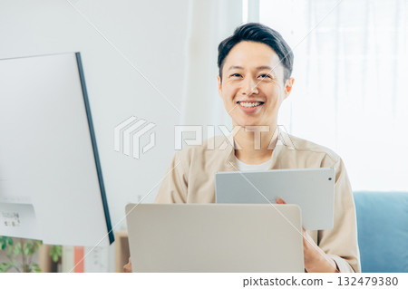 Middle men who telework 132479380