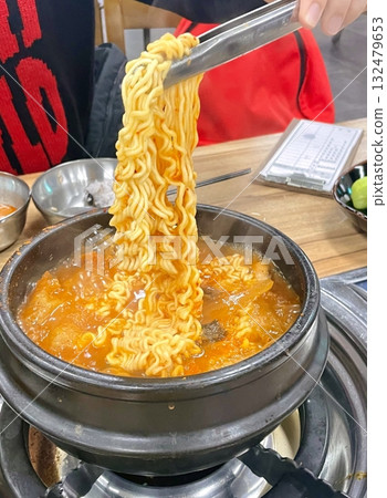 noodle, meal, food, hot, delicious, spicey, korean, lunch, culinary, asian, comfort, instant, korea, ingredient, cooking, dinner, epicure, fusion, homemade, snack, aromatic, broth, egg, soup, green 132479653