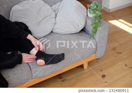 socks with holes 132480911