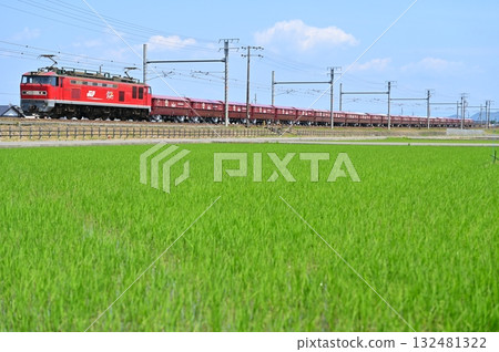 EF510 Red Thunder towed by Red Hoki 132481322