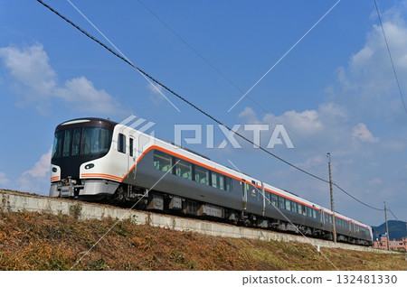 HC85系飛驒特快列車穿梭於宇沼 HC85系飛驒特快列車穿梭於宇沼 132481330