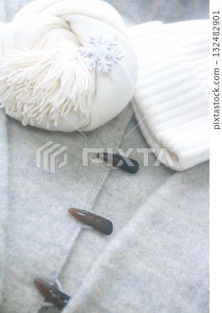 為冬天做準備：粗呢大衣、針織帽和圍巾 132482901