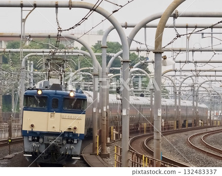 仙后座之旅 EF64 EF81 E26 系列客車切割 2 機車頭(僅) 仙后座之旅 EF64 EF81 E26 系列客車切割 2 機車頭(僅) 132483337