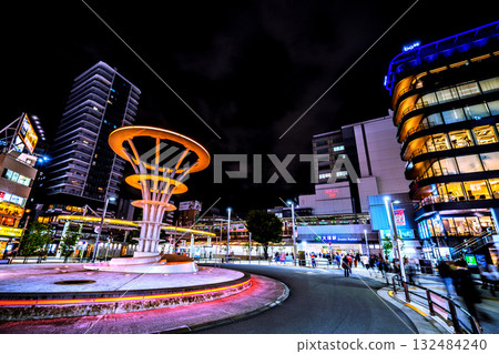 日本東京城市景觀，包括大塚站和山手線 132484240