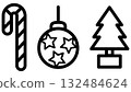 聖誕節圖示、手杖、裝飾品和聖誕樹。向量插圖。 132484624