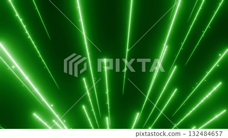 背景效果：多條綠色光線高速掠過頭頂。科幻風格的流星插畫。 132484657