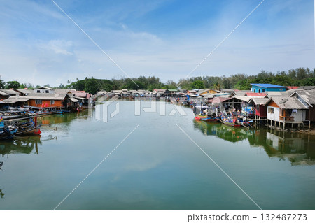 泰國南部的漁村 132487273