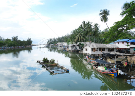 Fishing village in southern Thailand 132487278