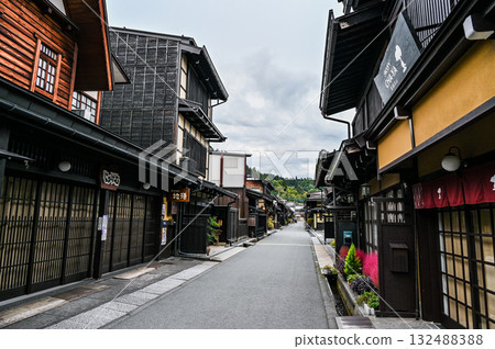 The old townscape of Hida Takayama, Gifu Prefecture 132488388