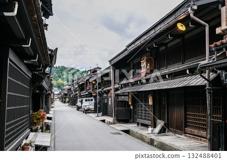 The old townscape of Hida Takayama, Gifu Prefecture 132488401