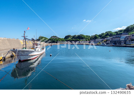 [Ippongi Port, Imabetsu Town, Aomori Prefecture] Scenery of a secluded fishing village 132490635