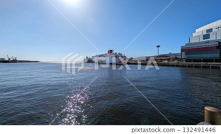 Ferry Sanflower seen from ATC at Osaka South Port 132491446