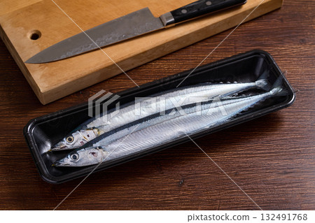 包裝生秋刀魚 132491768