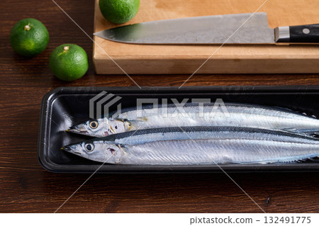 包裝生秋刀魚 包裝生秋刀魚 132491775