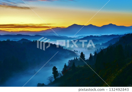 Dawn of Echigo Miyama Unoya morning glow Dawn of Echigo Miyama Unoya morning glow 132492843