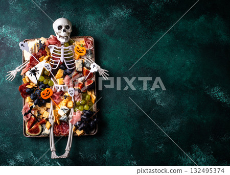 Assortment of cheese and meat appetizers 132495374