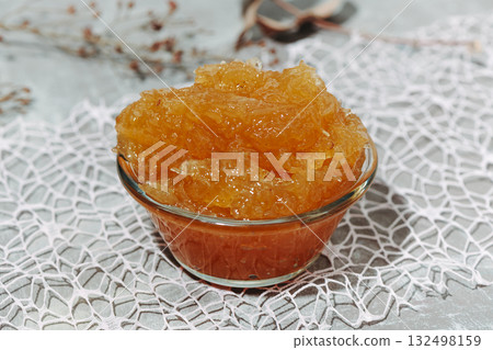 portion of sweet Spanish cabello de angel 132498159