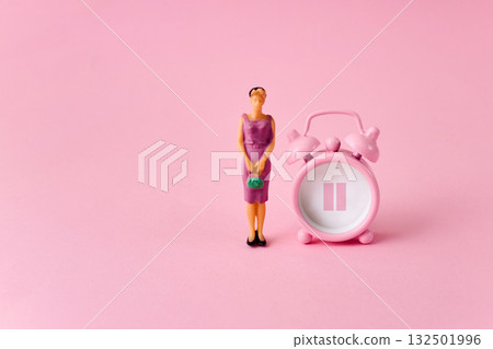 Menopause concept. Minimal concept hormone replacement therapy Menopause concept. Minimal concept hormone replacement therapy 132501996